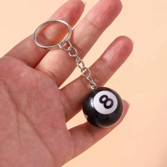 Black 8 Ball Keychain - Picture 3 of 3